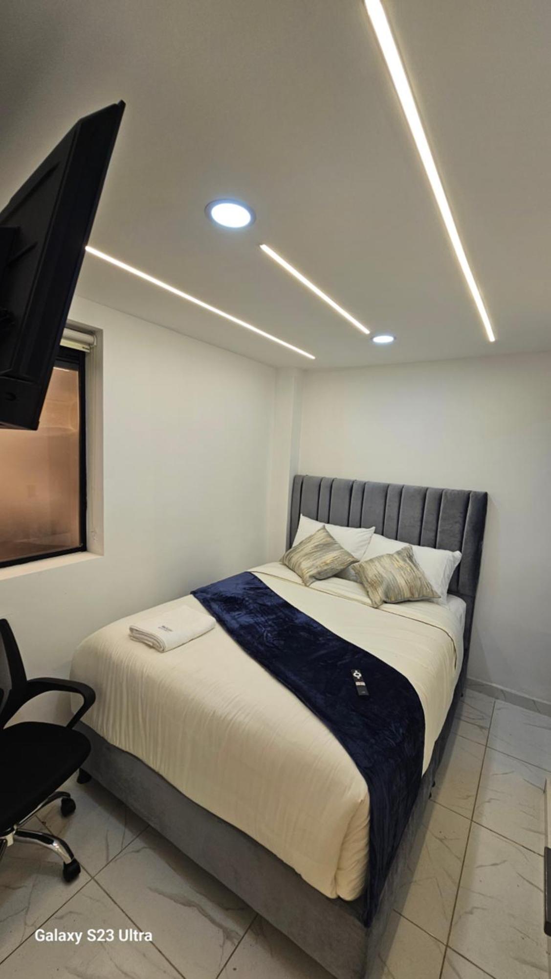 Hotel West Inn Bogotá Zewnętrze zdjęcie